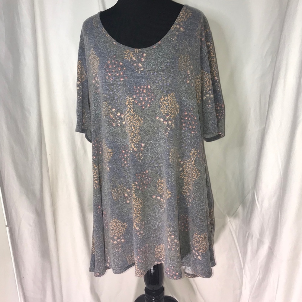 LuLaRoe Perfect T
